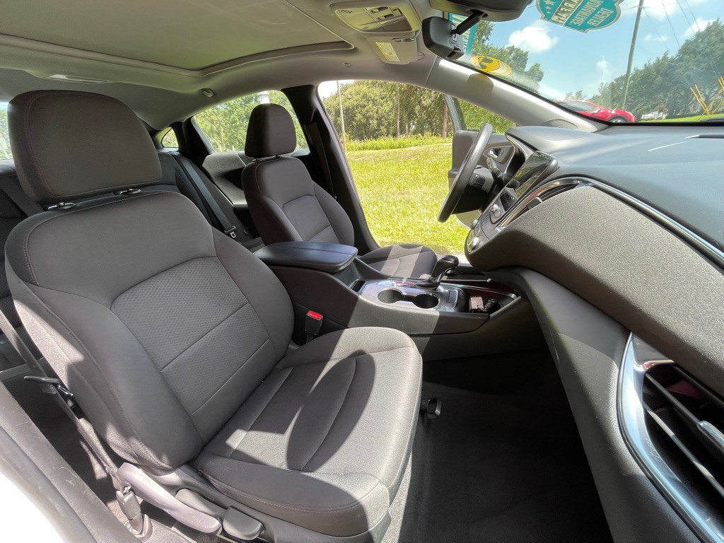 2020 Chevrolet Malibu Image 17