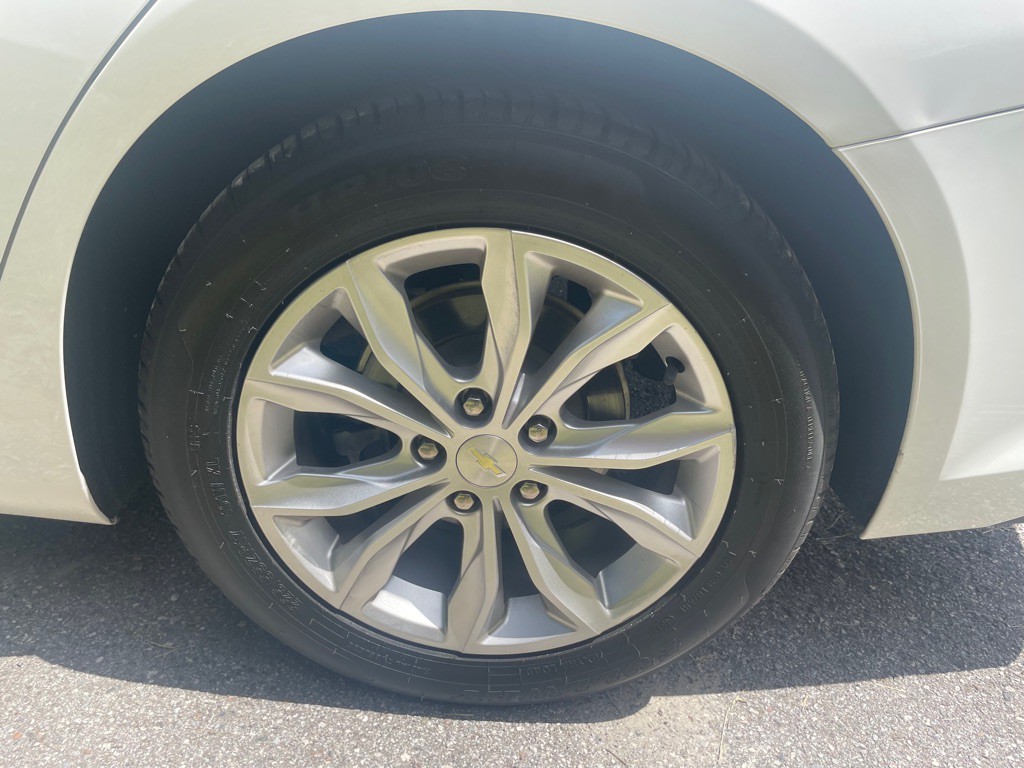 2020 Chevrolet Malibu Image 33
