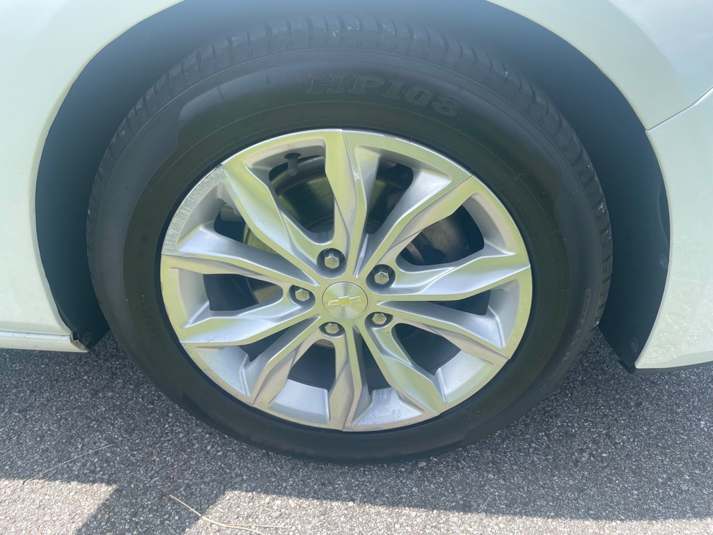 2020 Chevrolet Malibu Image 35