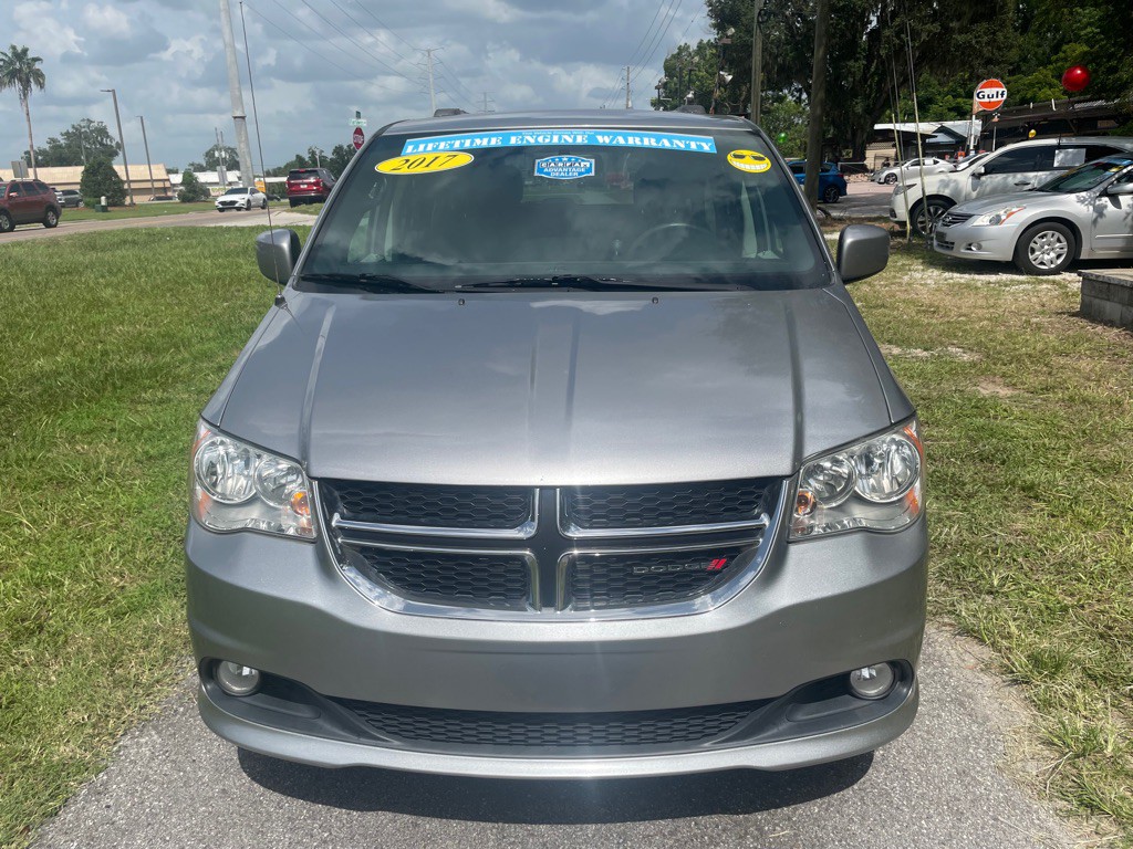 2017 Dodge Grand Caravan Image 2