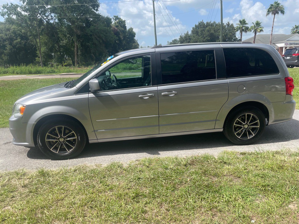 2017 Dodge Grand Caravan Image 4