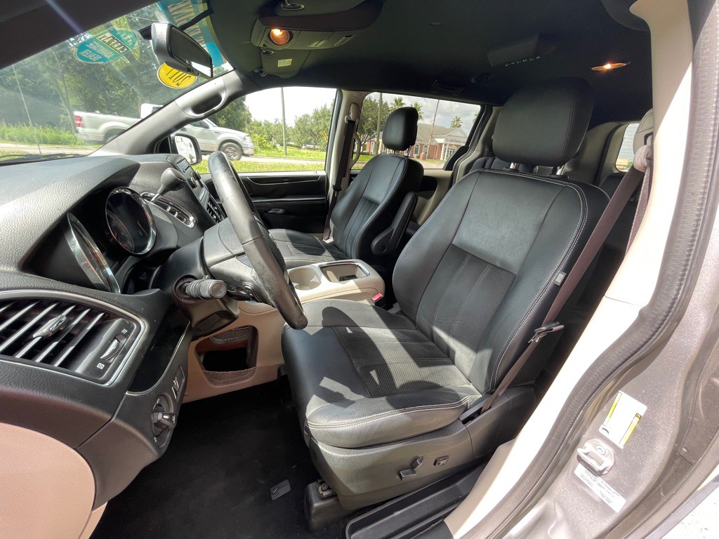 2017 Dodge Grand Caravan Image 11