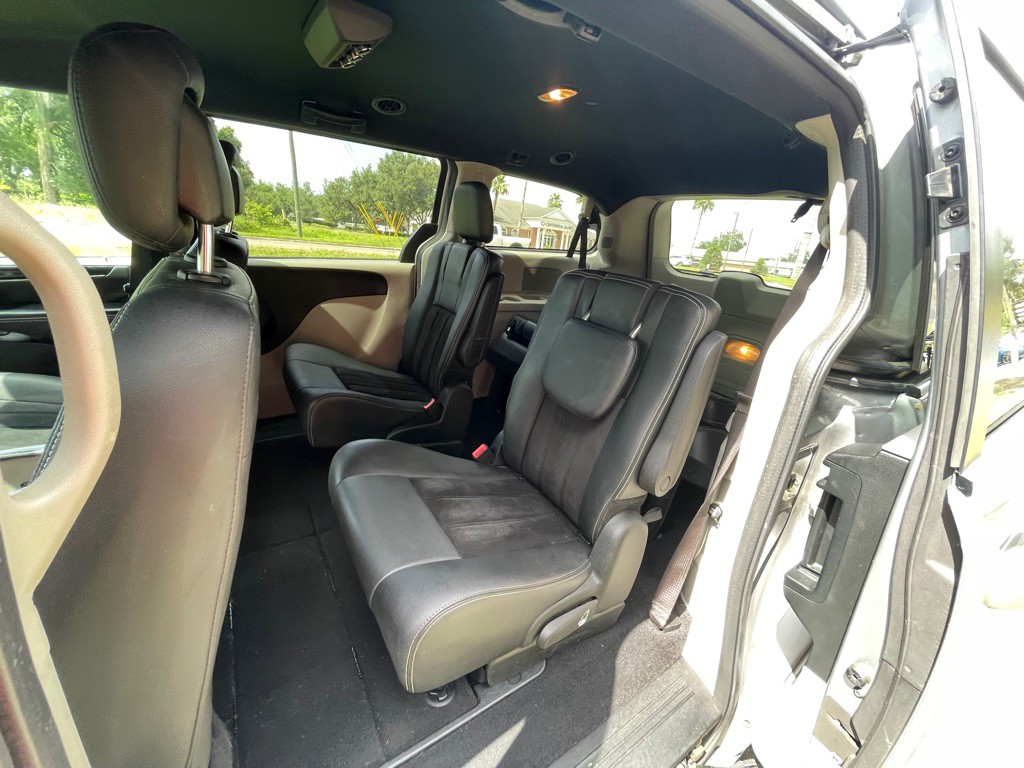 2017 Dodge Grand Caravan Image 13