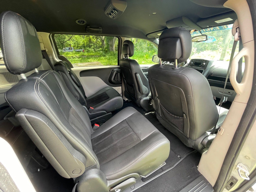 2017 Dodge Grand Caravan Image 15