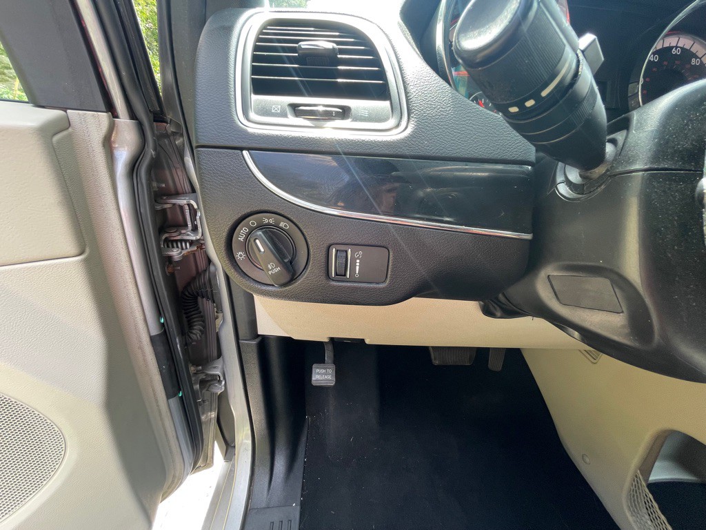 2017 Dodge Grand Caravan Image 27