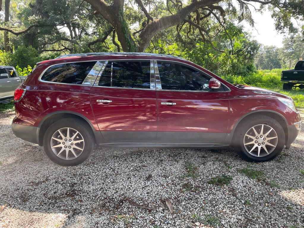 2010 Buick Enclave Image 9