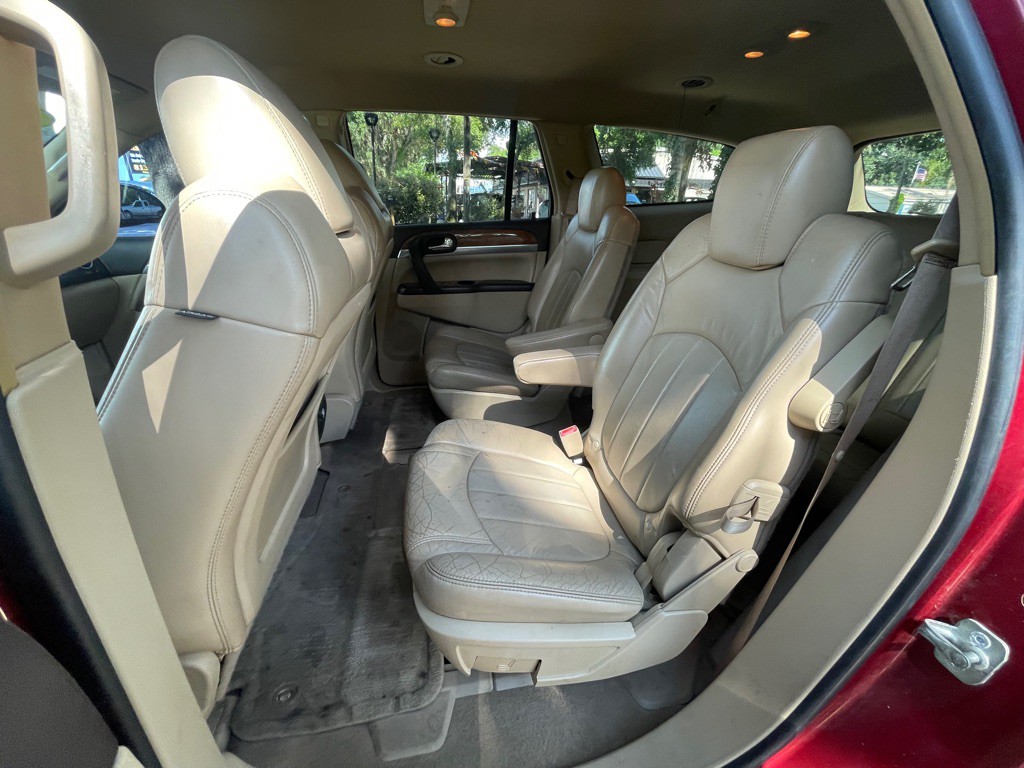 2010 Buick Enclave Image 14