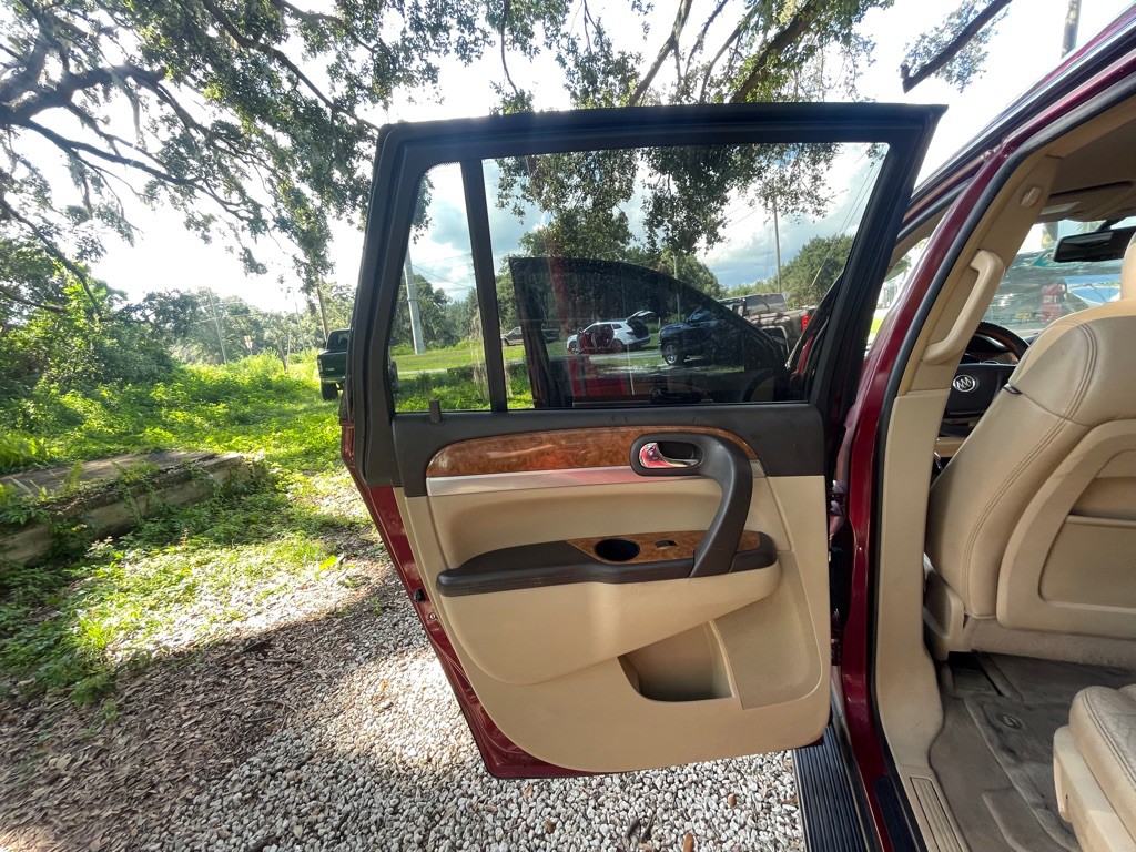 2010 Buick Enclave Image 22