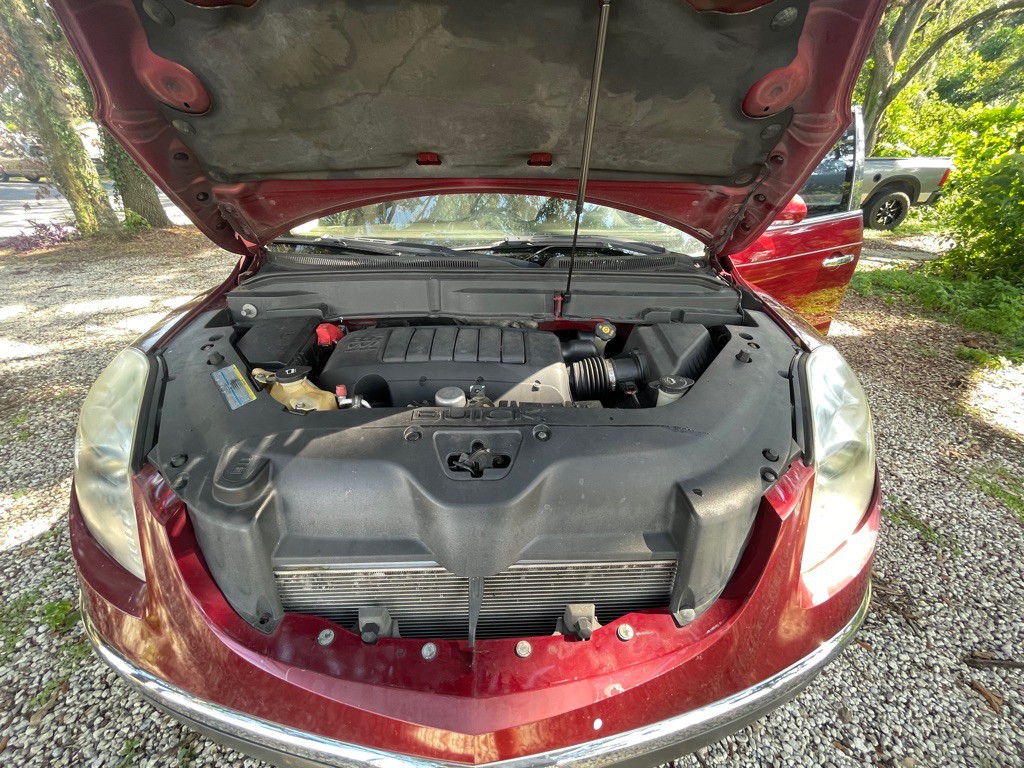2010 Buick Enclave Image 35