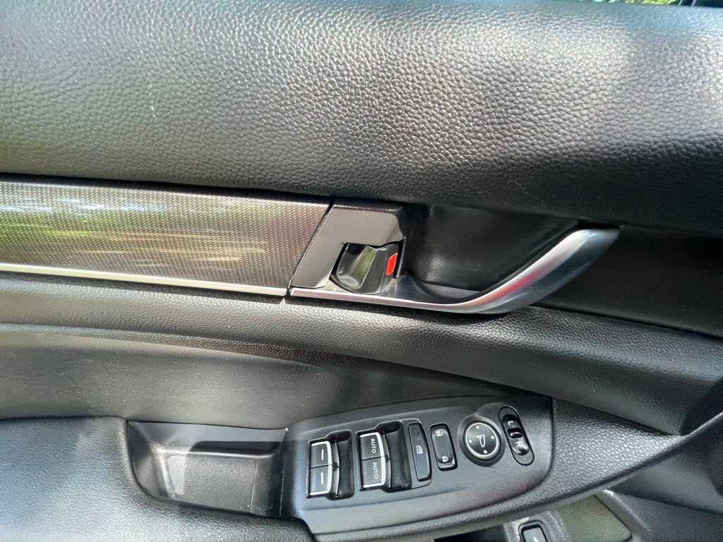 2020 Honda Accord Image 26