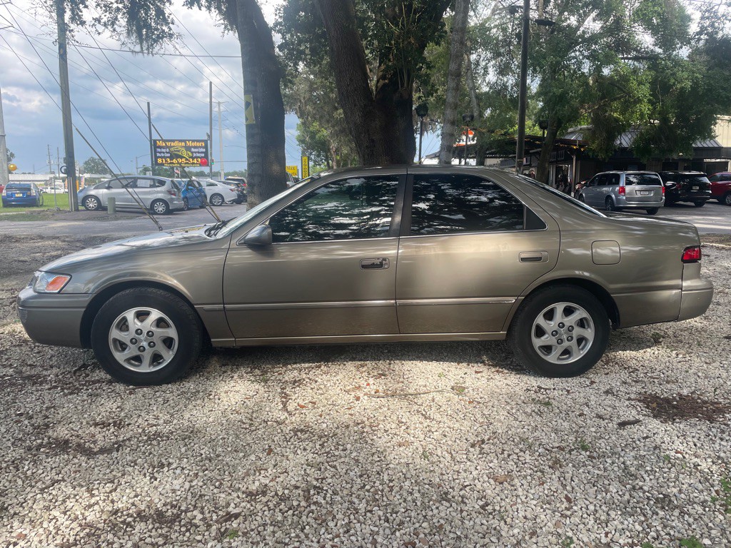 1999 Toyota Camry Image 4