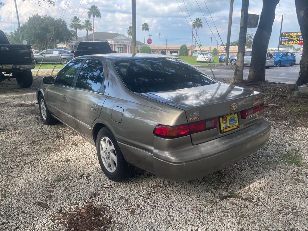 1999 Toyota Camry Image 5