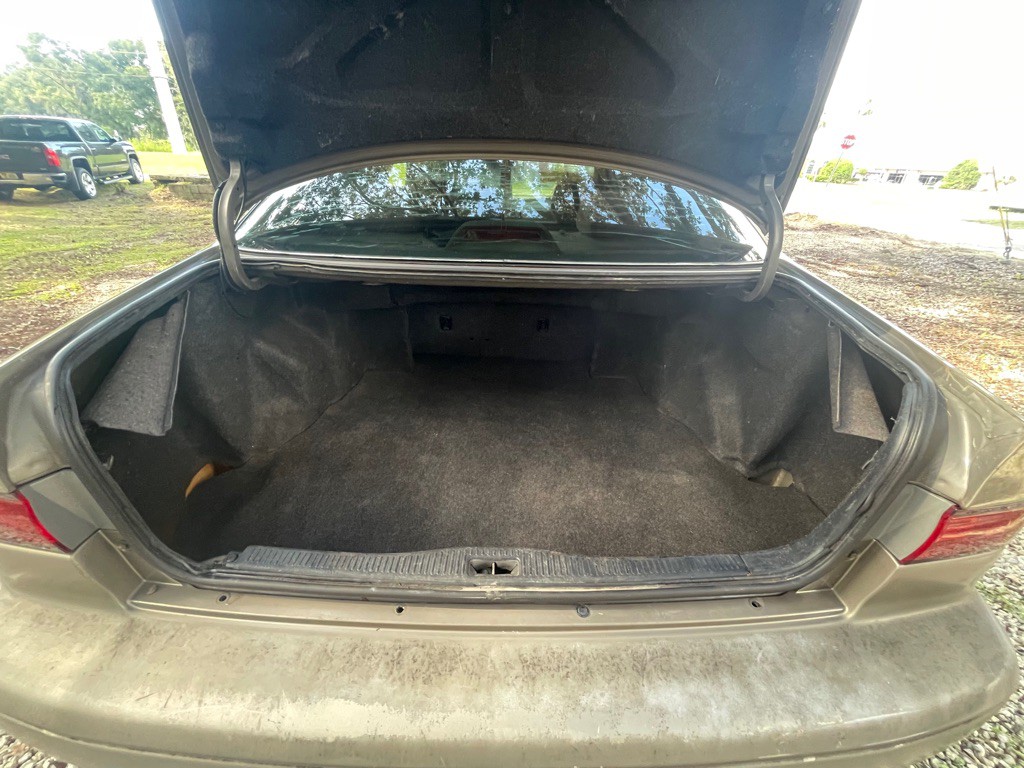 1999 Toyota Camry Image 18