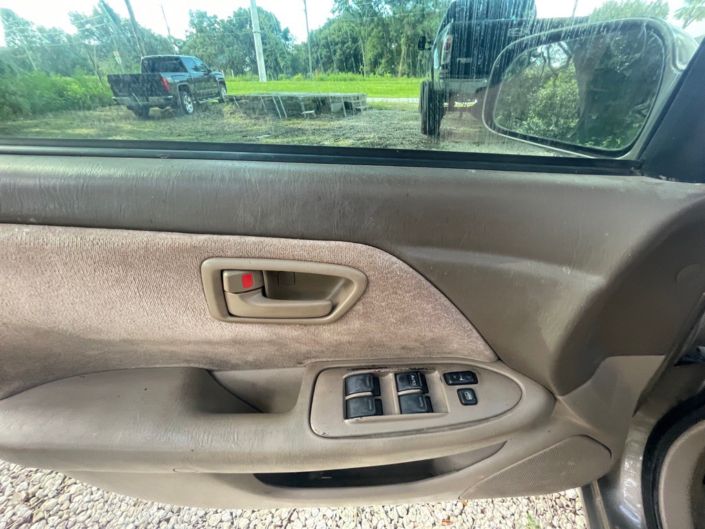1999 Toyota Camry Image 24