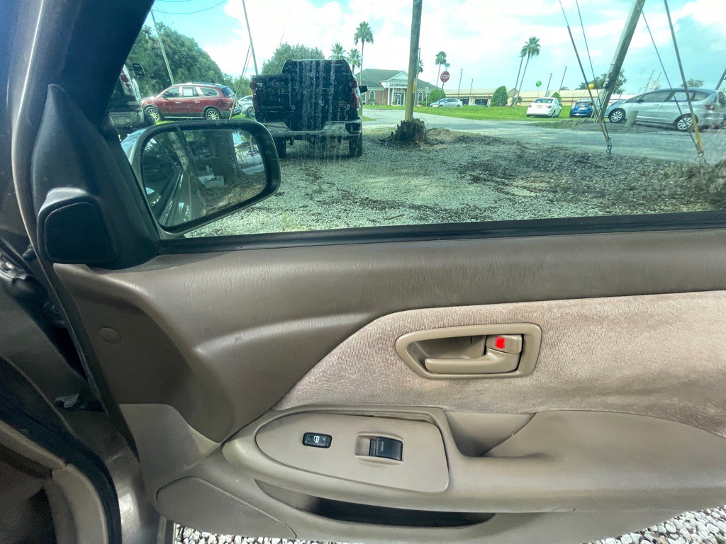 1999 Toyota Camry Image 30