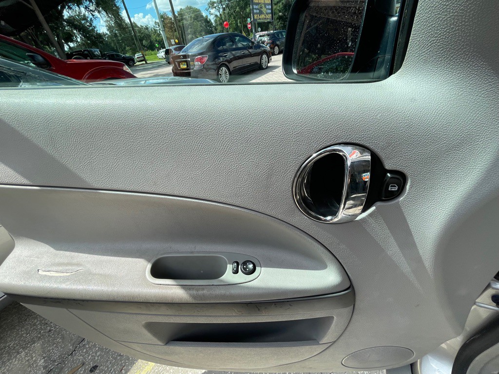 2008 Chevrolet HHR Image 25