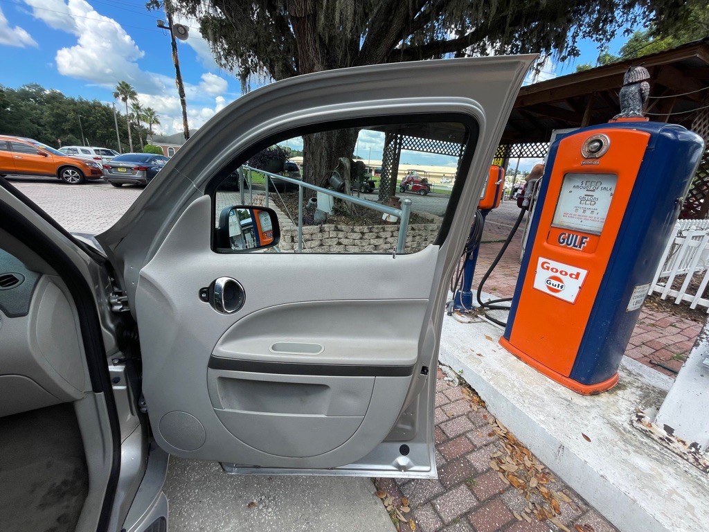 2008 Chevrolet HHR Image 30