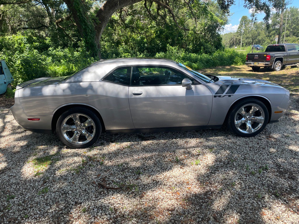 2014 Dodge Challenger Image 8
