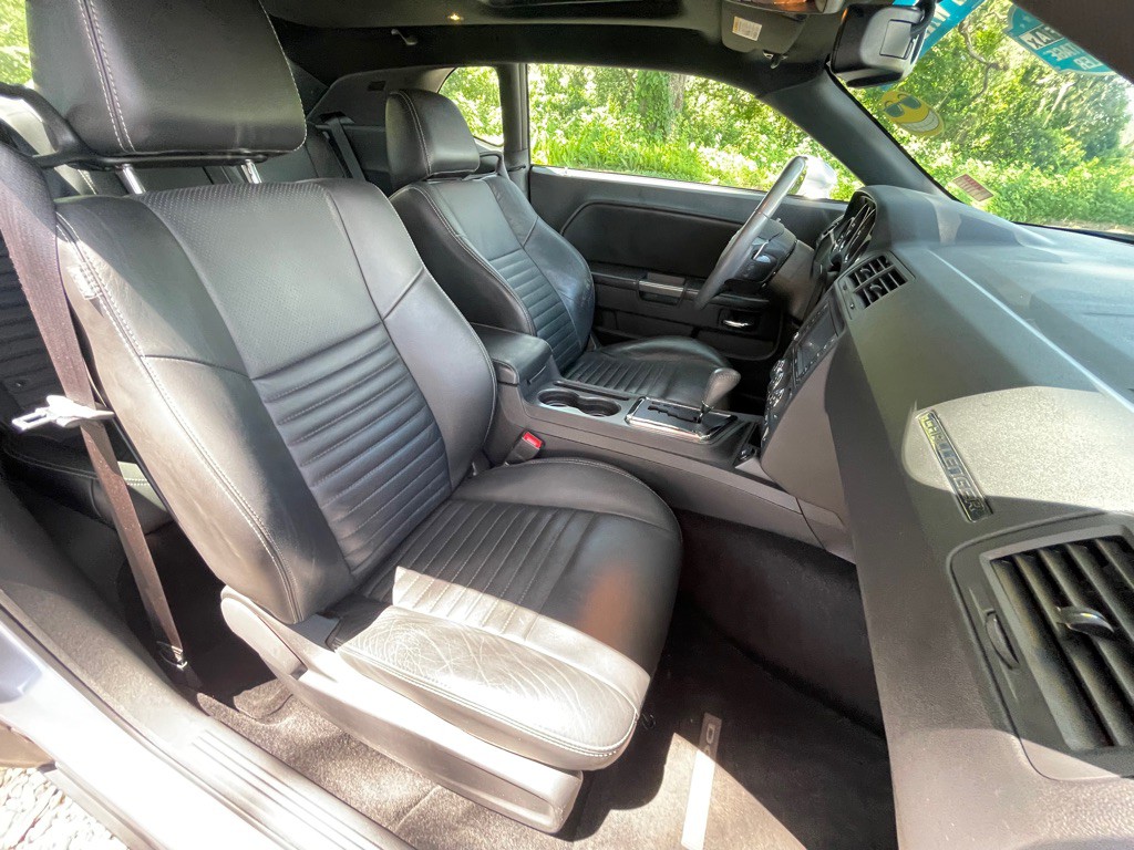 2014 Dodge Challenger Image 19