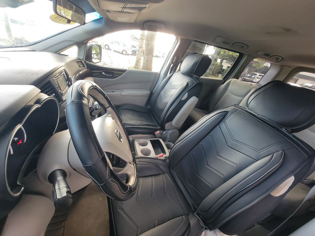 2016 Nissan Quest Image 13