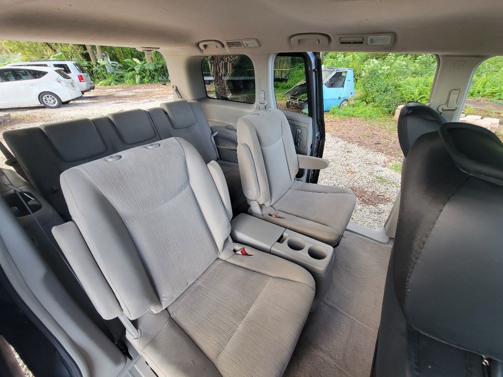 2016 Nissan Quest Image 19