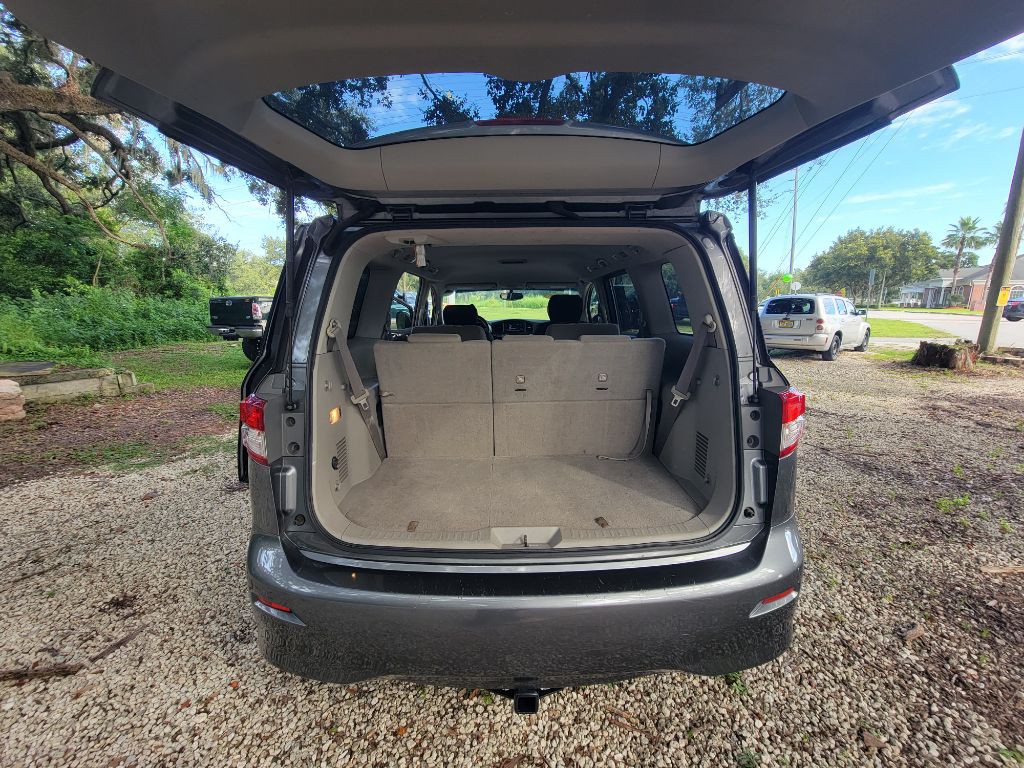 2016 Nissan Quest Image 20
