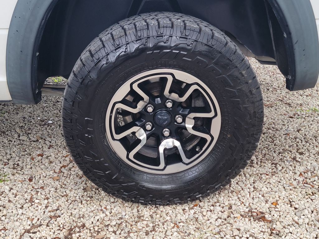 2016 RAM 1500 Image 12