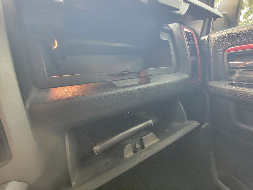 2016 RAM 1500 Image 19