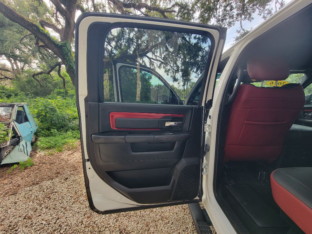 2016 RAM 1500 Image 25