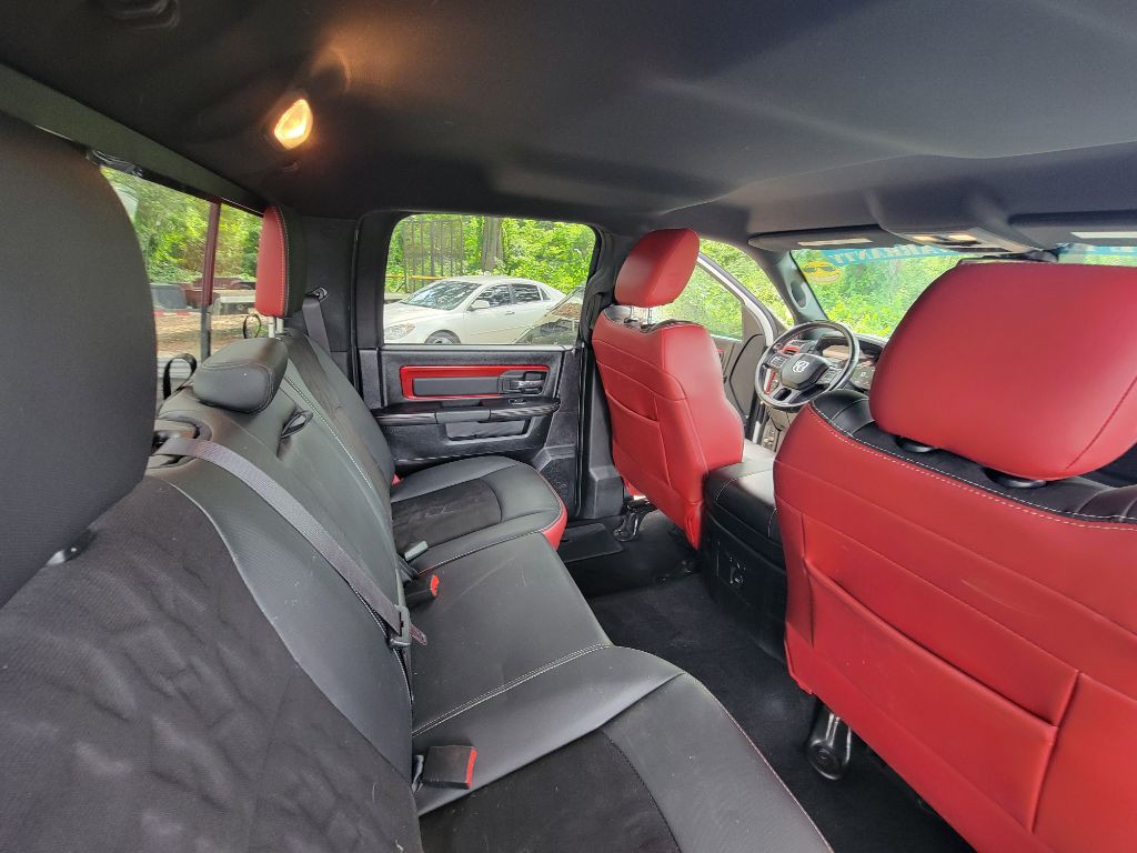 2016 RAM 1500 Image 37