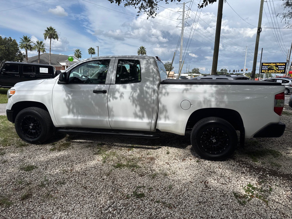 2017 Toyota Tundra Image 4