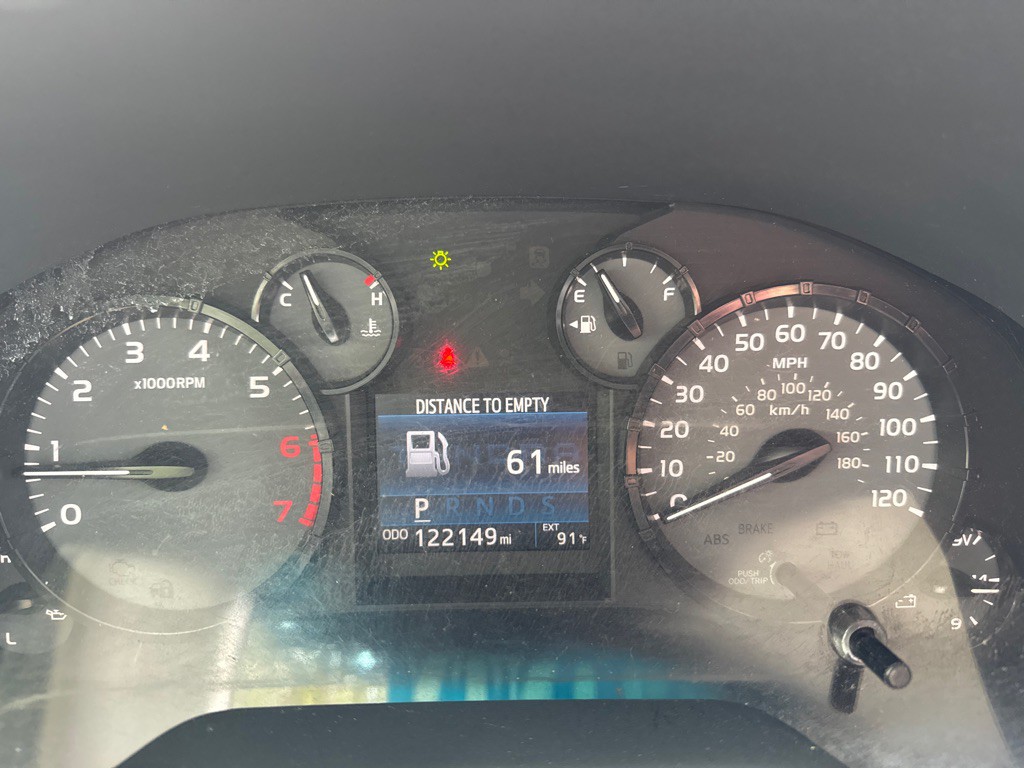 2017 Toyota Tundra Image 21