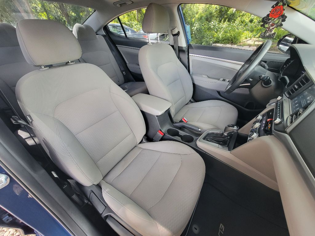 2020 Hyundai Elantra Image 29