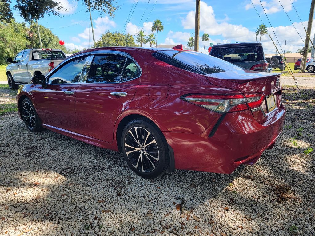 2019 Toyota Camry Image 4