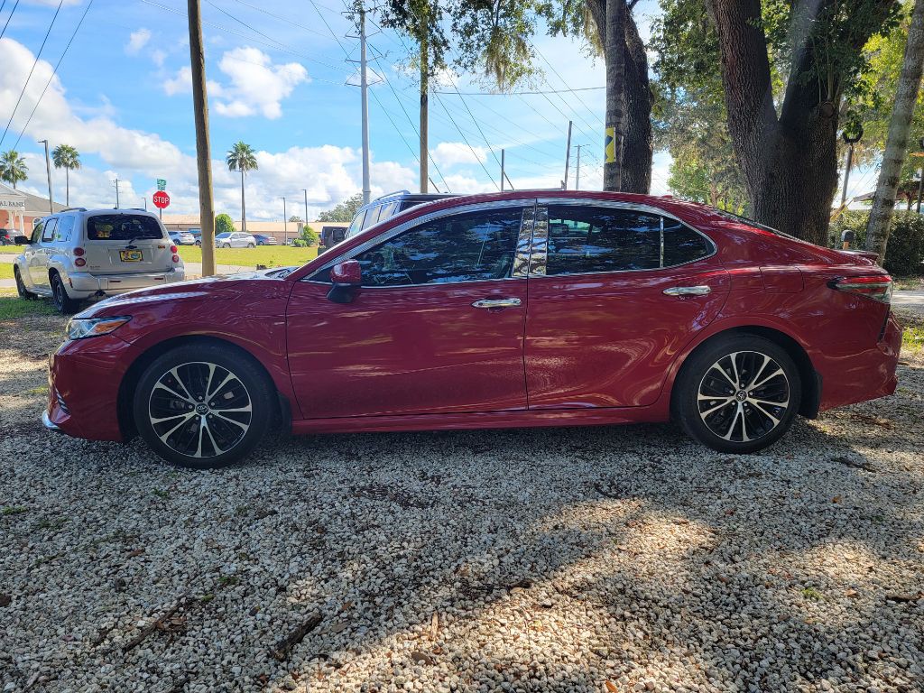 2019 Toyota Camry Image 5