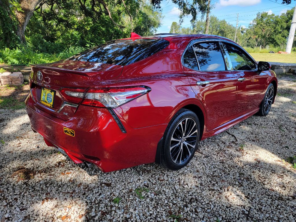 2019 Toyota Camry Image 8