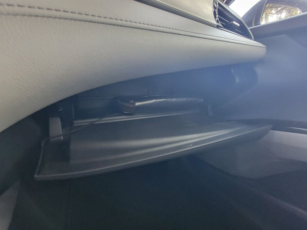 2019 Toyota Camry Image 21