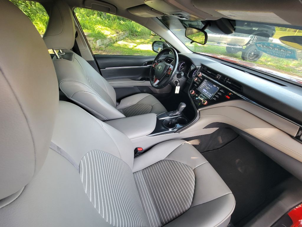 2019 Toyota Camry Image 29