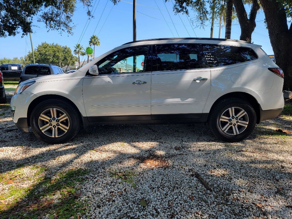 2016 Chevrolet Traverse Image 3