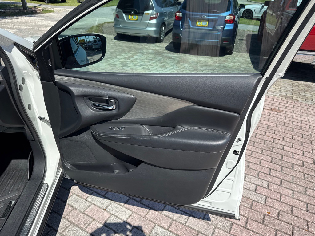 2015 Nissan Murano Image 20