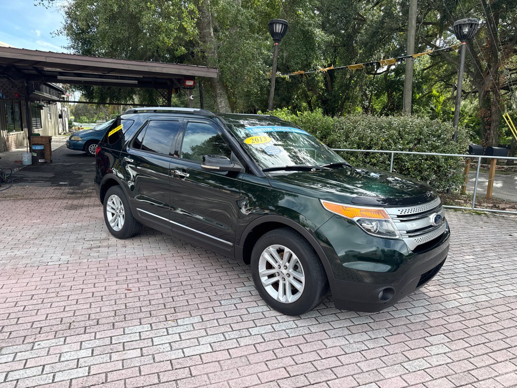 2013 Ford Explorer Image 1