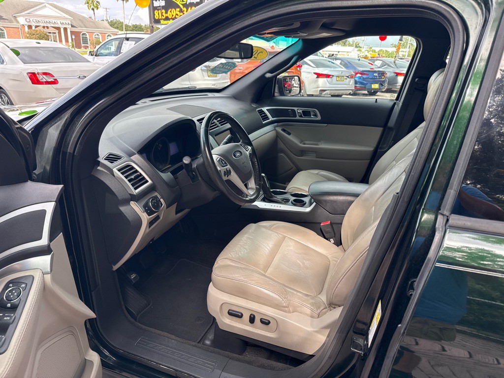 2013 Ford Explorer Image 22