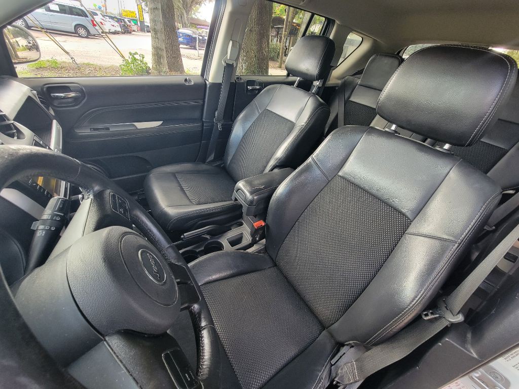2014 Jeep Compass Image 16