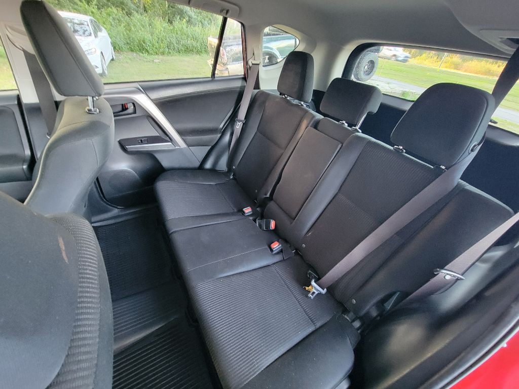 2017 Toyota Rav4 Image 17