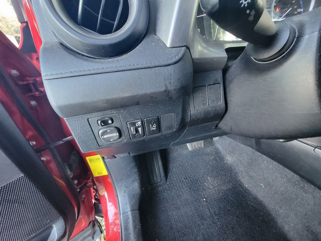 2017 Toyota Rav4 Image 19