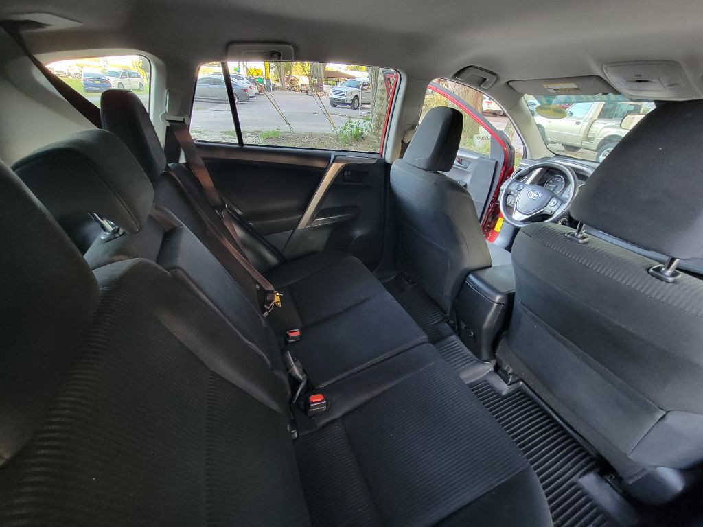 2017 Toyota Rav4 Image 23