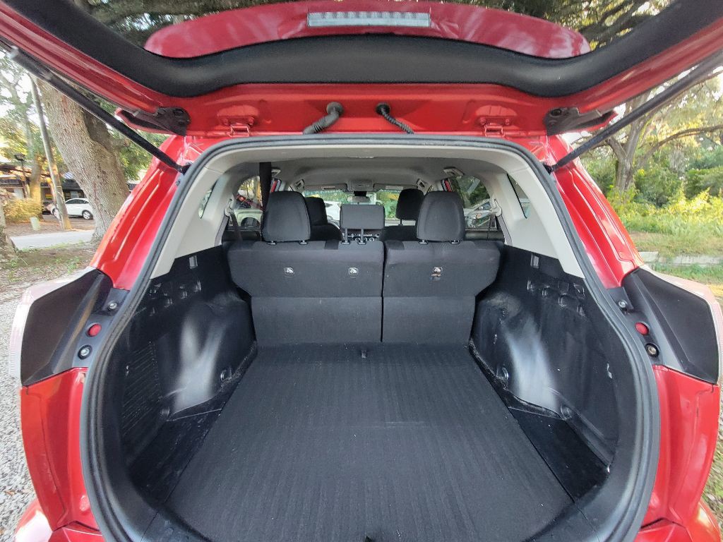 2017 Toyota Rav4 Image 25