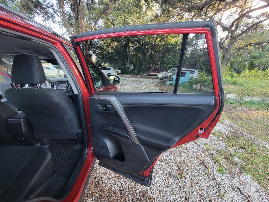 2017 Toyota Rav4 Image 27