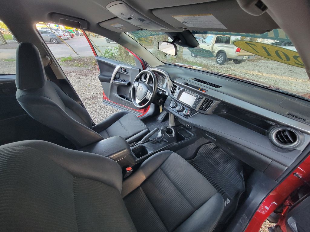 2017 Toyota Rav4 Image 29