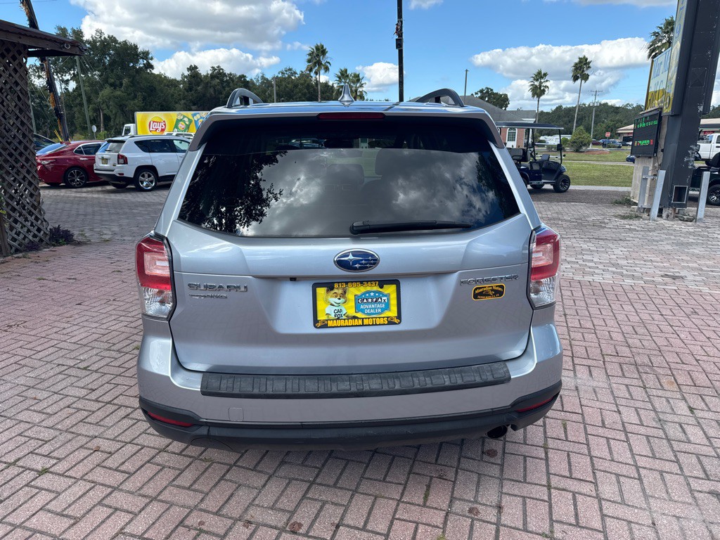 2018 Subaru Forester Image 6